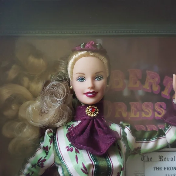 Barbie The Front Window - Picture 3 of 8